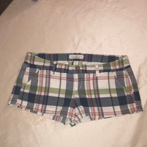 Hollister plaid shorts
